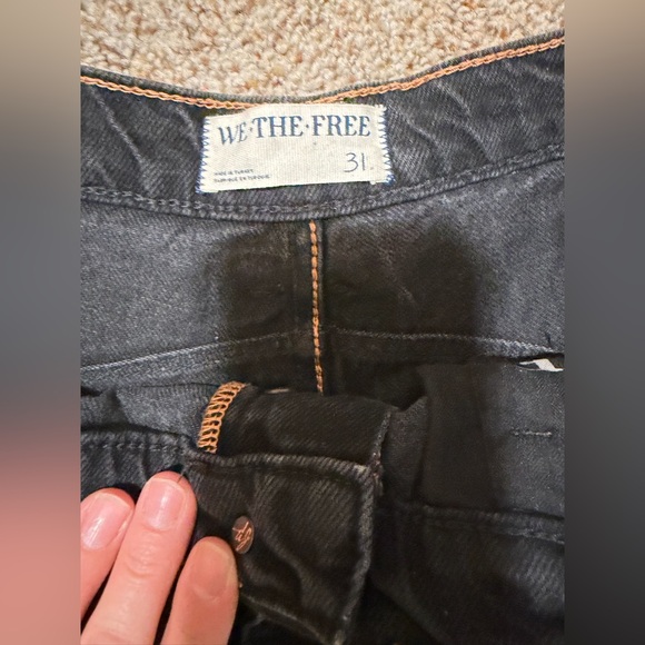 We The Free Good Luck Mid Rise Jeans in Soundwave
Free People Size 31 - Picture 14 of 16